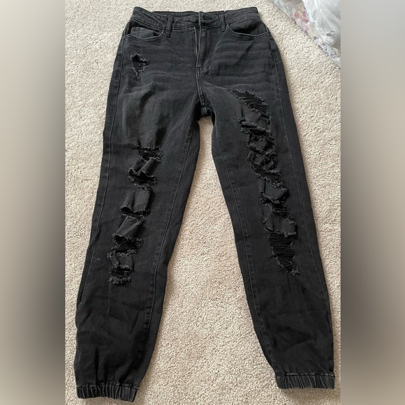 Women’s distressed jeans - Picture 2 of 2